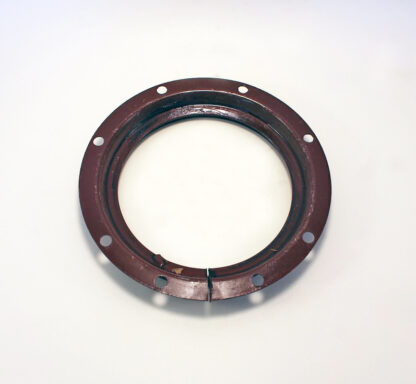 felt retainer housing