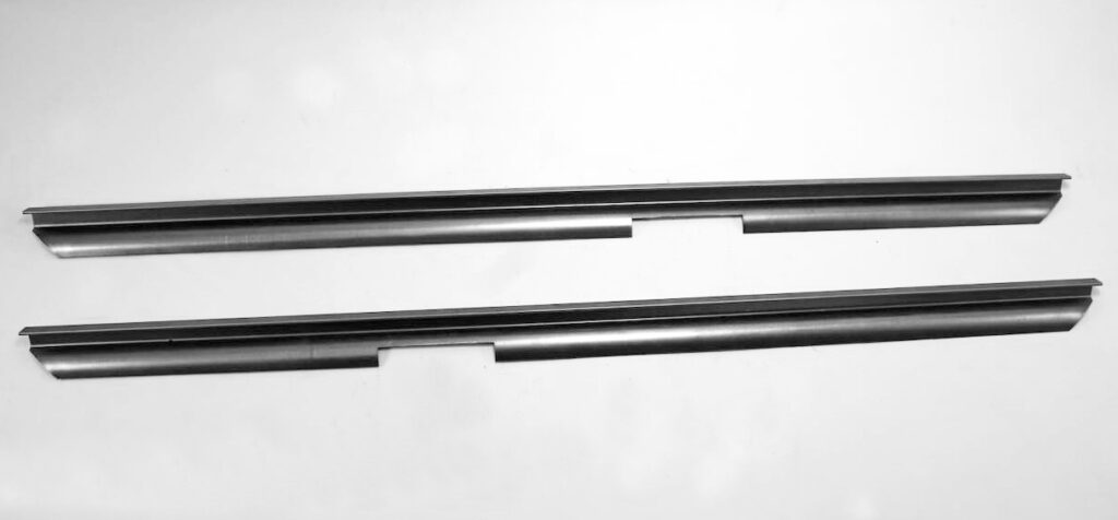 WINDSHIELD DOOR CHANNELS, COMMAND CAR